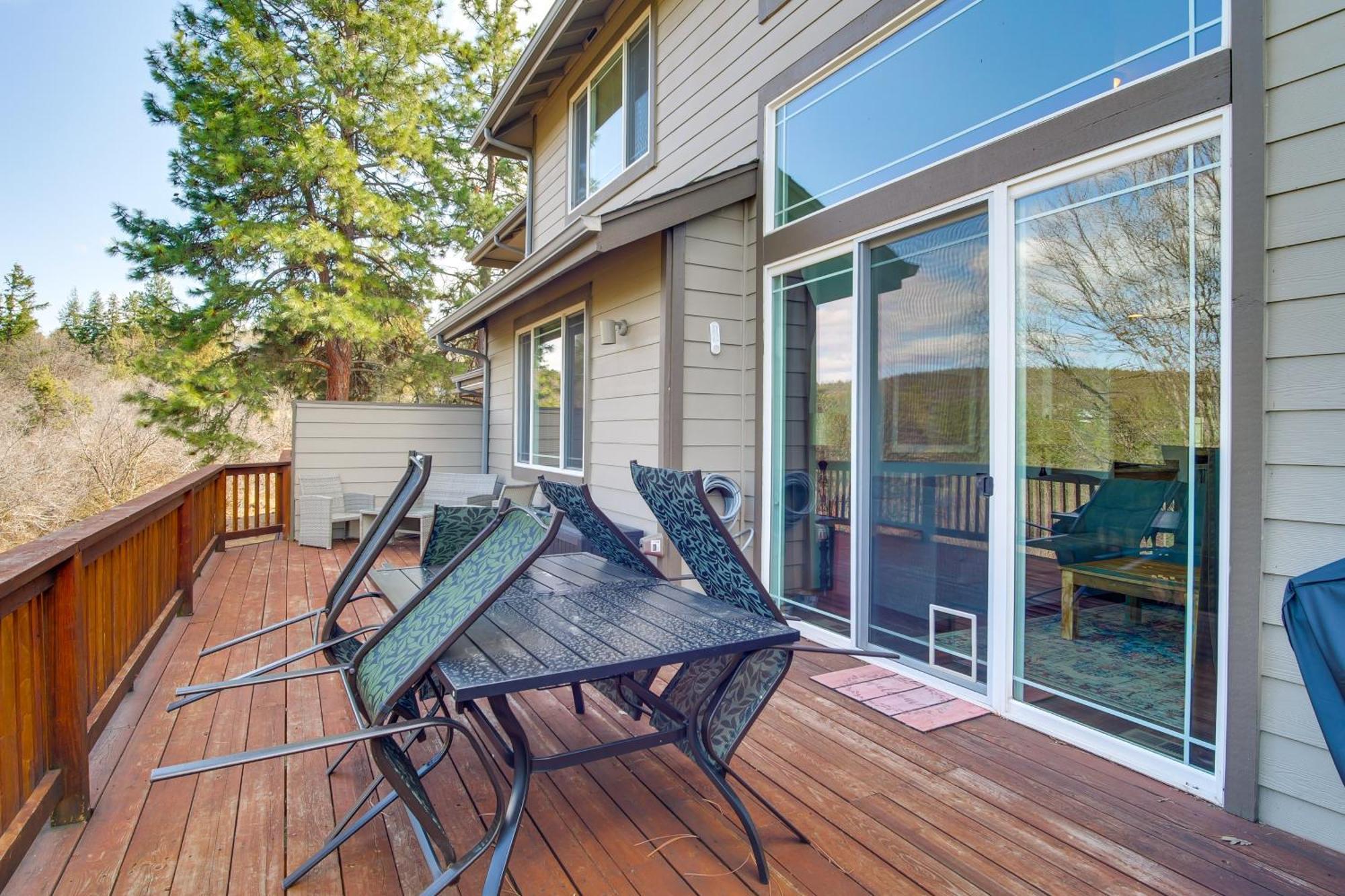 Klamath Falls Getaway With Pool And Hot Tub Access! Eksteriør billede