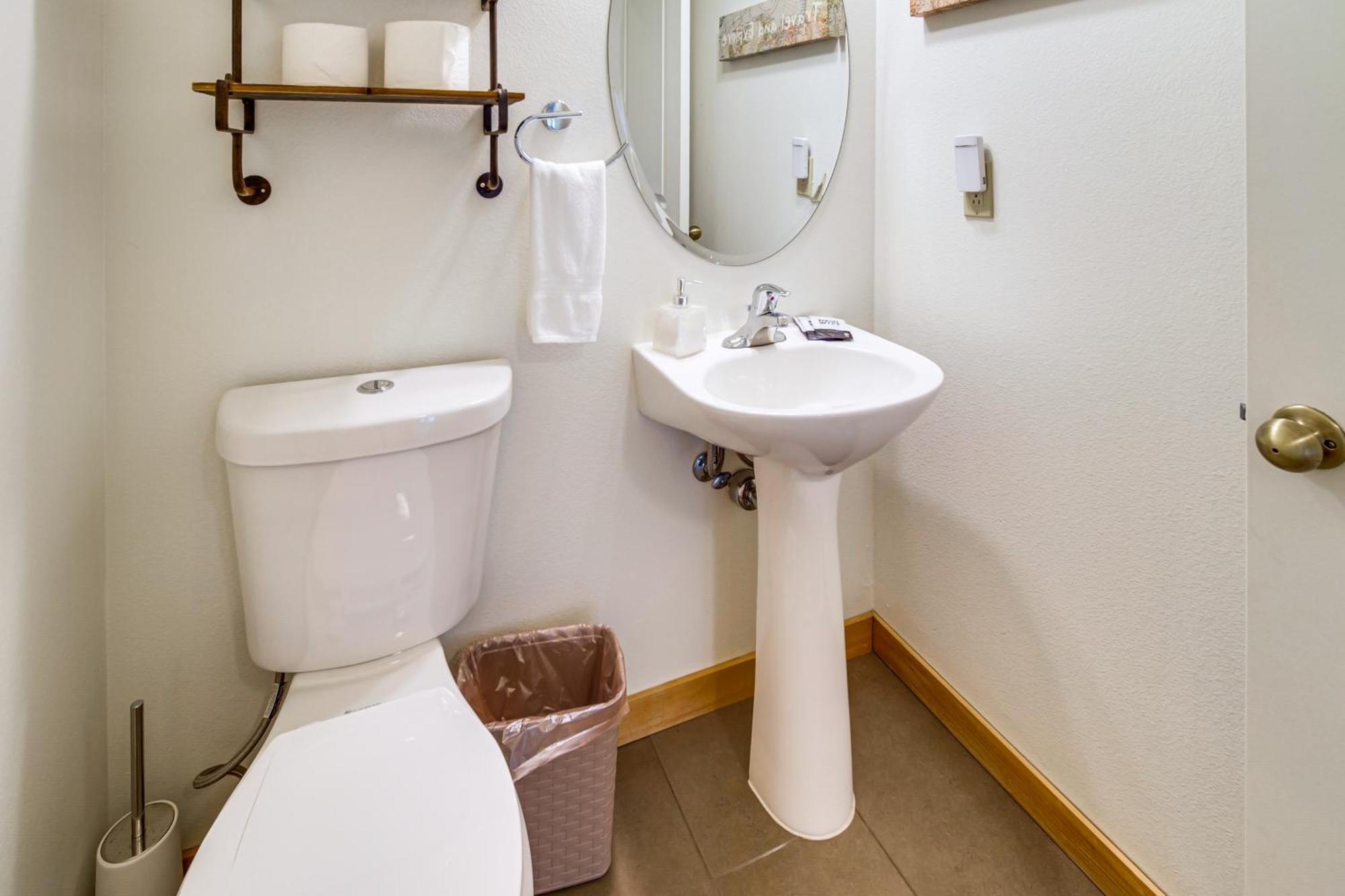 Klamath Falls Getaway With Pool And Hot Tub Access! Eksteriør billede