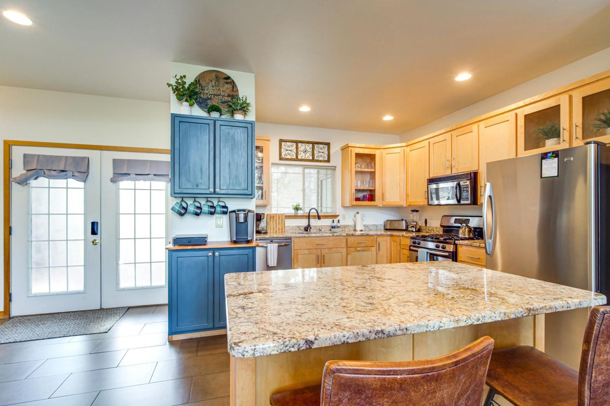Klamath Falls Getaway With Pool And Hot Tub Access! Eksteriør billede